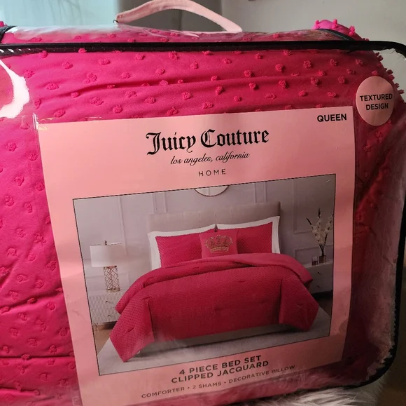 Juicy Couture ベッドシーツ Juicy Couture 4~Pc Bed Set Pink Zebra